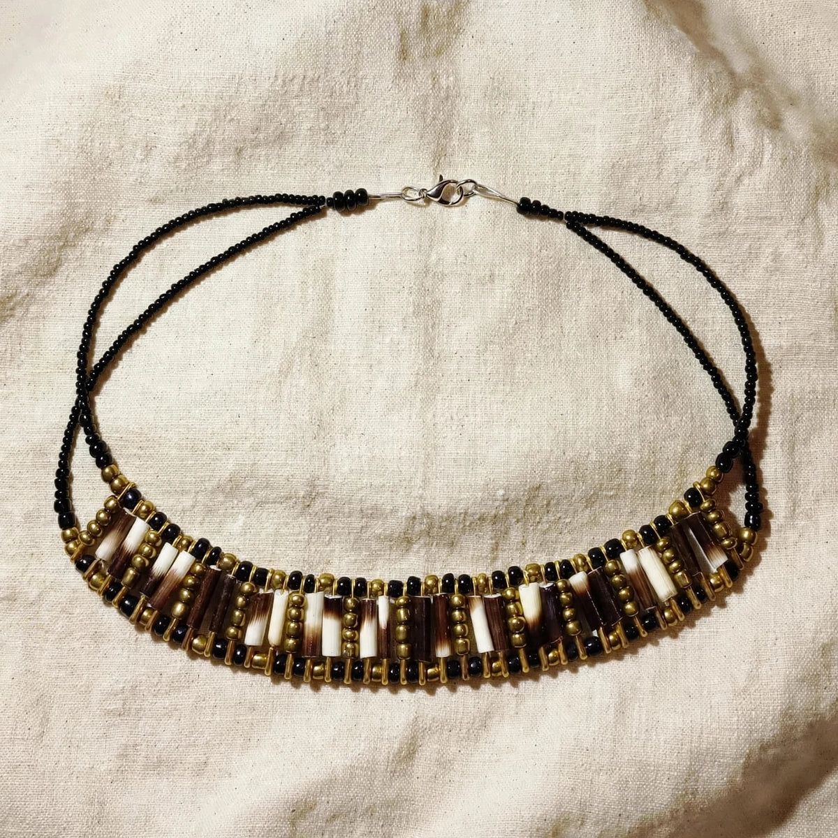 NECKLACE - Old gold and black beads - Porcupine quill