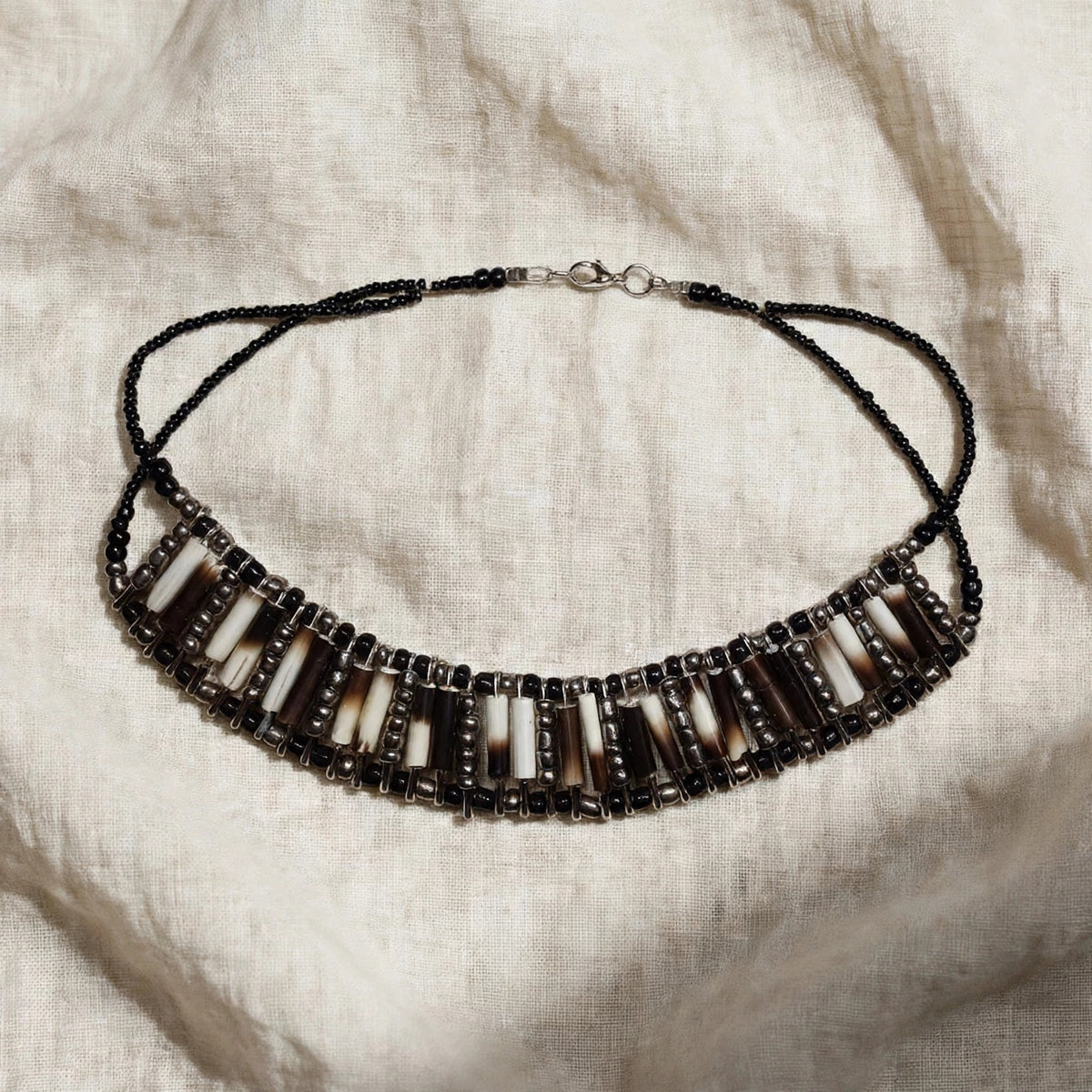 NECKLACE - Silver and black beads - Porcupine quill